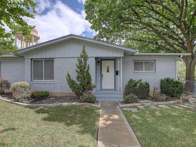 1307 Vine St