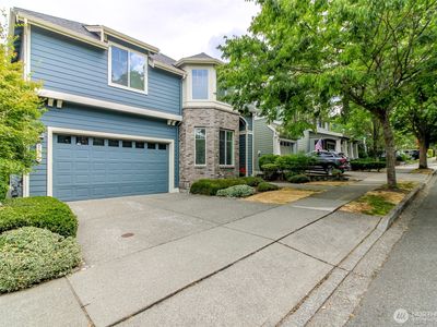 2972 NE Marquette Way