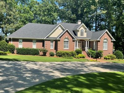 116 Cedar Dr N