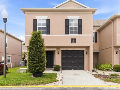 2825 CLIFFE COURT