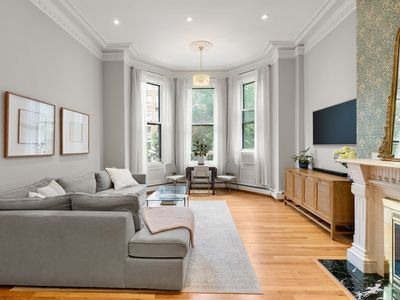 277 Beacon St APT 1A