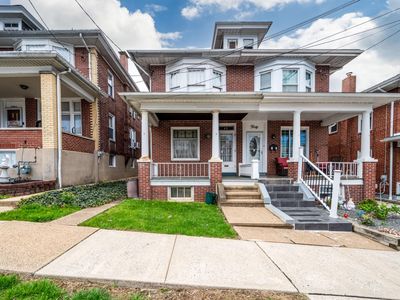 42 Crestmont St