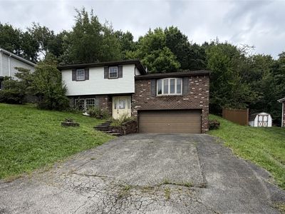 631 Wellington Dr