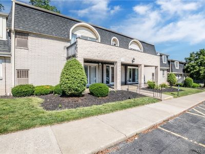 5 Cambridge Sq APT G