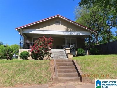 4255 Pulaski St