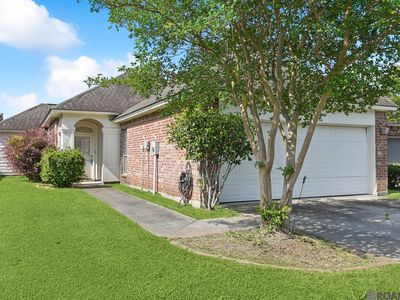 9746 Summer Glenn Ave