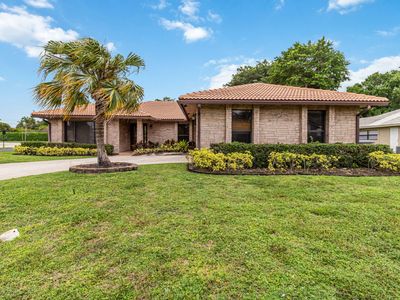 21920 Holly Tree Way