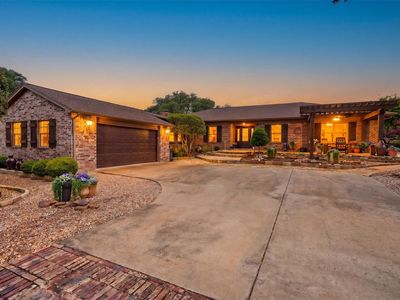 4016 Crescent Dr