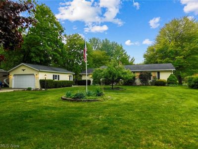 7386 Lake Rd