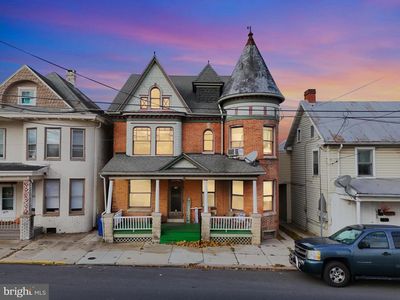 106 E King St