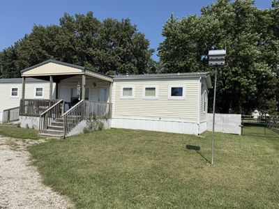 215 W Jackson St