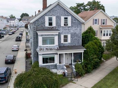 593 Plymouth Ave