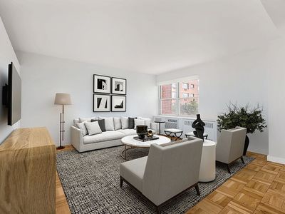 25 Sutton Pl S APT 2L