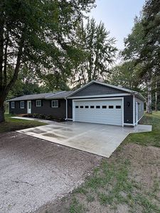 9575 E Broomfield Rd