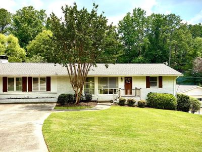 3720 Ashwood Dr SE