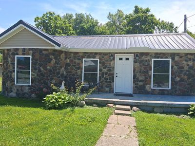 527 E Main St