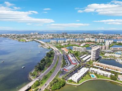 7400 Sun Island Dr S APT 802