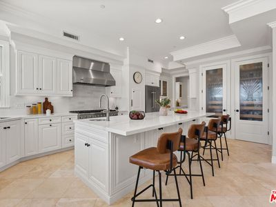 6468 Wynkoop St