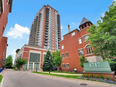 1717 S Prairie Ave APT 704