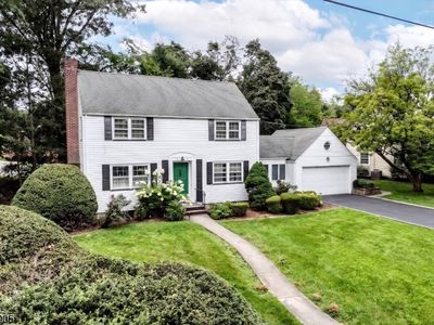 210 Rodney St