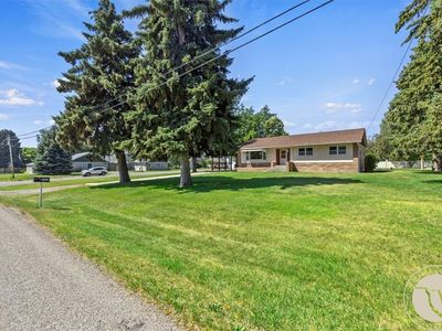 1304 Valley Dr