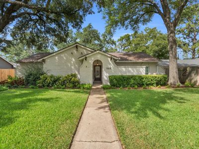 11418 Valley Stream Dr