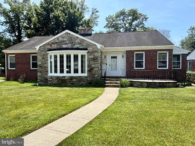 6318 Winner Ave