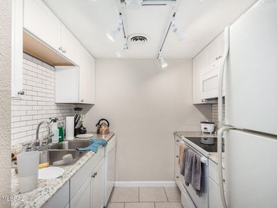 1620 N Wilmot Rd UNIT F227