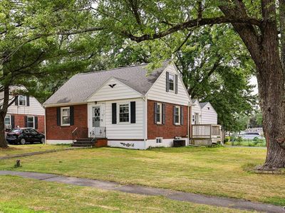 315 Russell Ave