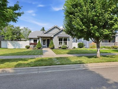 1959 N Holl Blvd