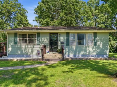 1104 Elm Pl