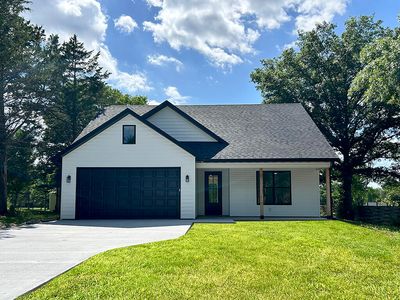 1579 N Golf Blvd