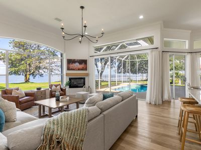 1242 Emerald Bay Dr
