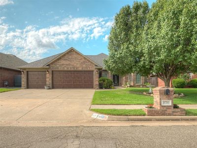 10700 NW 40th St