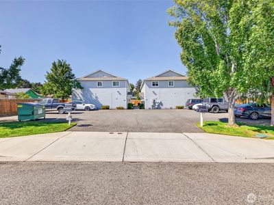 614 Sunset Avenue #1
