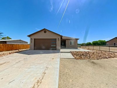 8 Servis Farm Rd #A