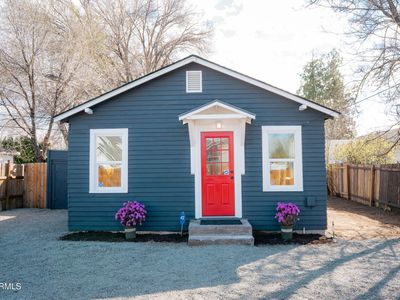 810 Stewart St APT B