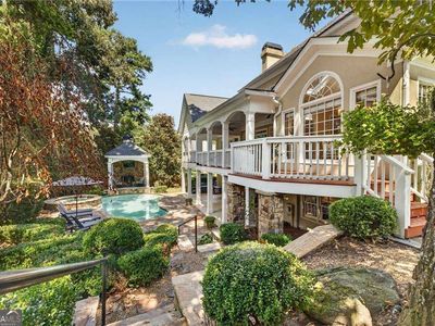 1572 Asheforde Dr