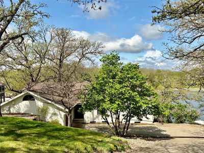 4883 Panorama Dr