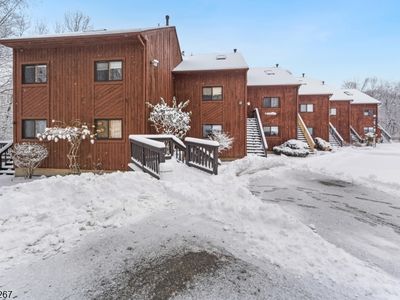 20 Augusta Dr Unit 5 BLDG 20 #5