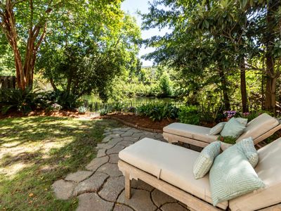 1069 Mathis Ferry Rd