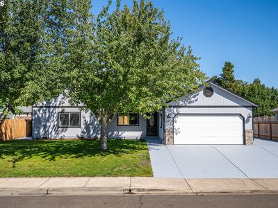 3990 Douglas Dr