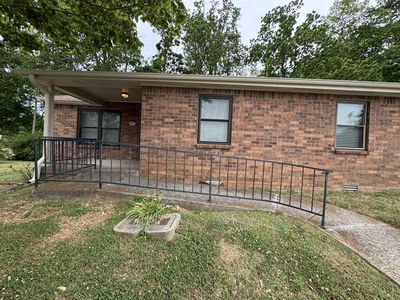 401 Deer Lake Dr