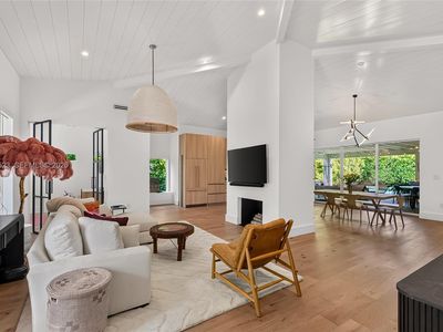 2342 SW 25th Ter