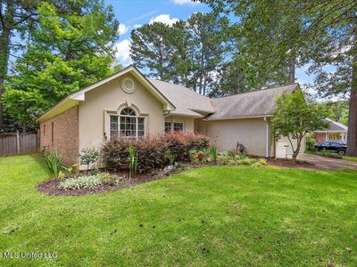 455 Shadowood Dr