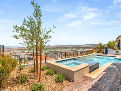 160 Stone Mesa Ct