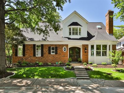 9042 Fair Oaks Crescent Ct