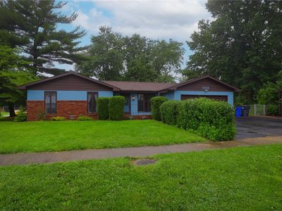 3645 N Meadowlark Dr