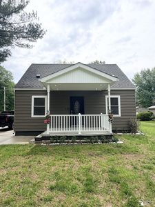 533 Center St