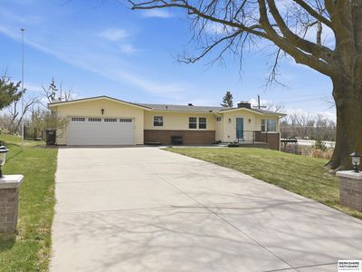 4731 Manchester Dr